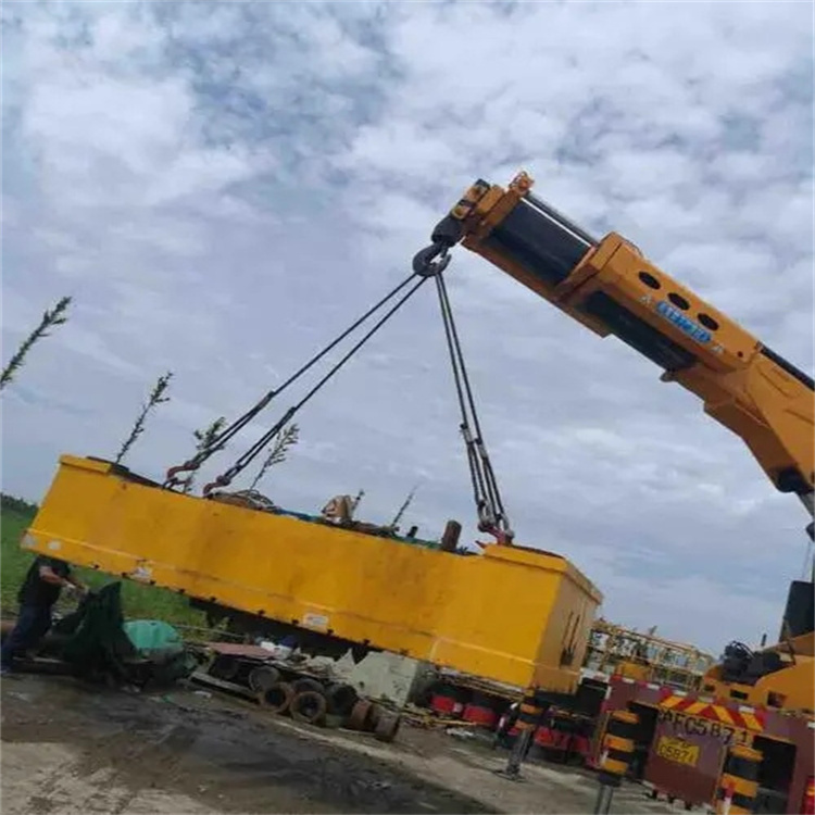 罗城吊车吊集装箱需要多少钱